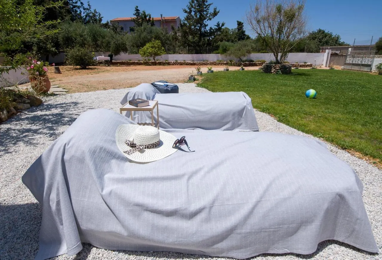 Casa Magnolia - Spacious Home In Heart Of Akrotiri Chania  0*, Chania (Crete) Greece
