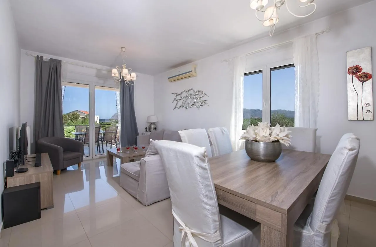 Casa Magnolia - Spacious Home In Heart Of Akrotiri Ханья 0*,